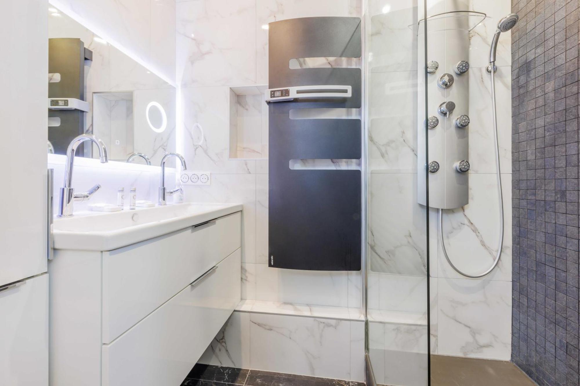 Charmant Appartement 2Br-6P - Gare De L'Est ปารีส ภายนอก รูปภาพ