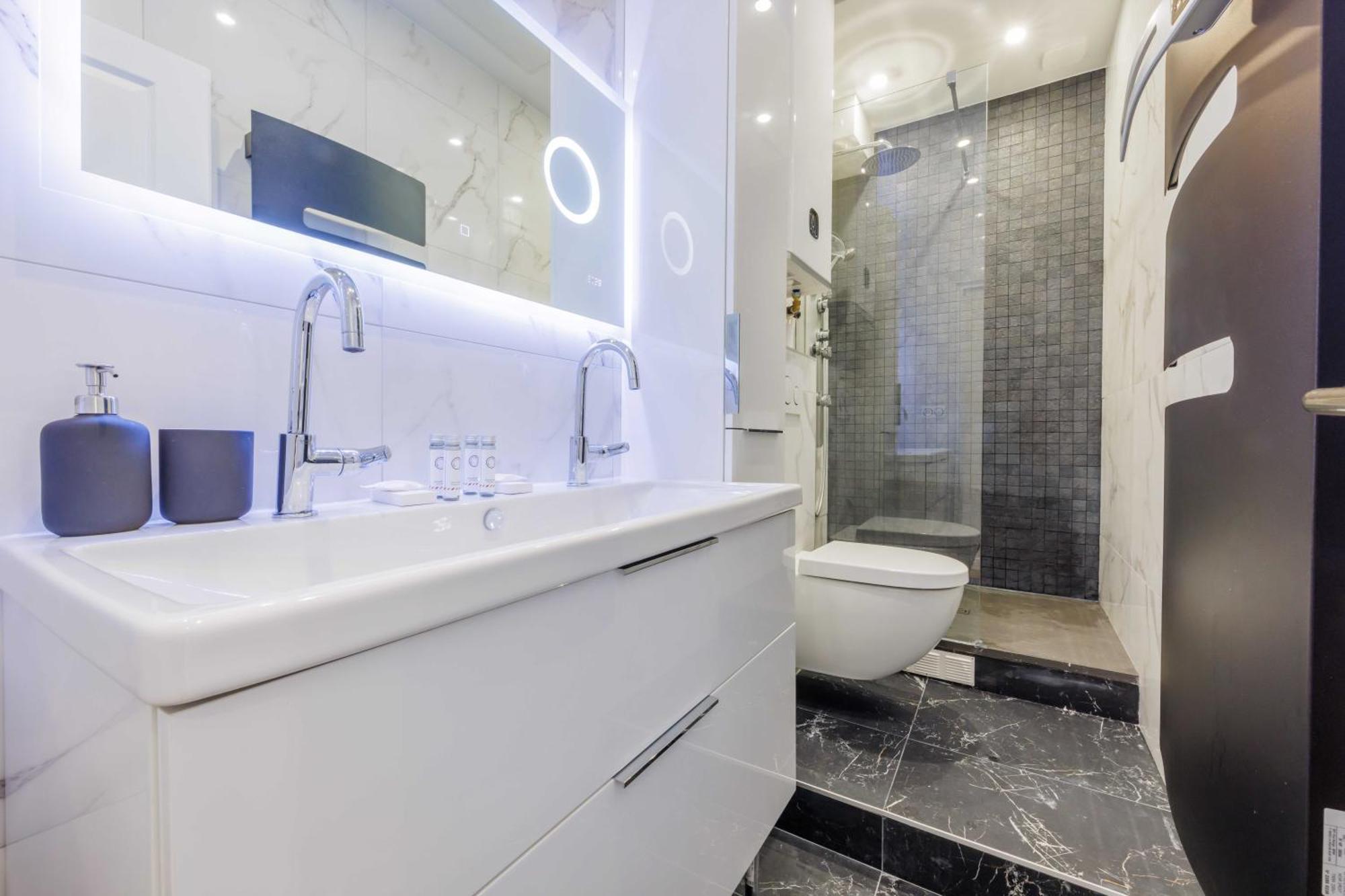 Charmant Appartement 2Br-6P - Gare De L'Est ปารีส ภายนอก รูปภาพ