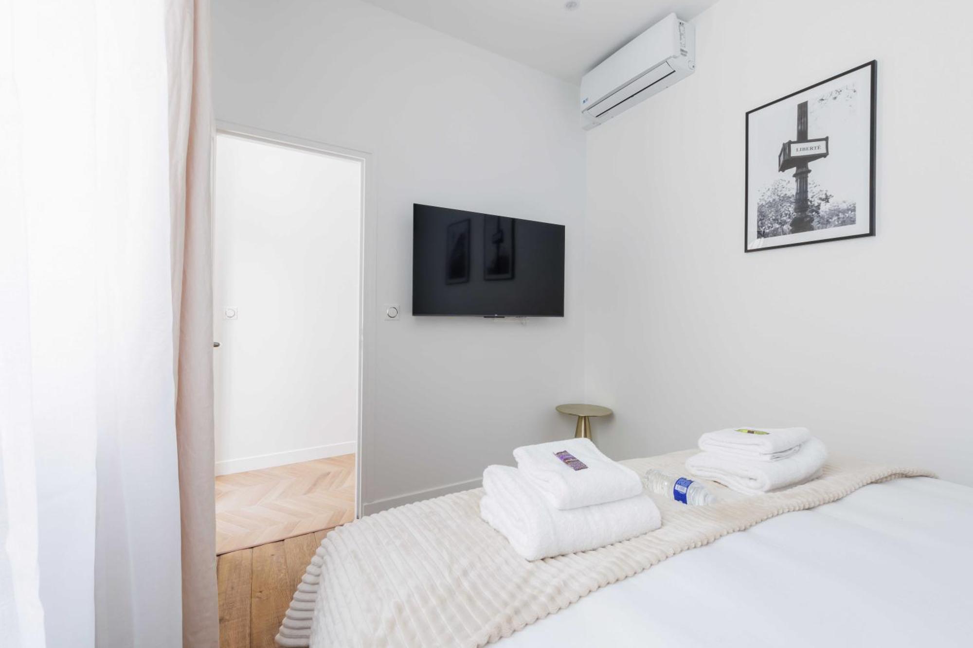 Charmant Appartement 2Br-6P - Gare De L'Est ปารีส ภายนอก รูปภาพ